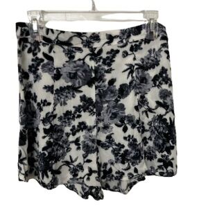 Timing Black and White Floral Shorts High Waisted Flowy Size M